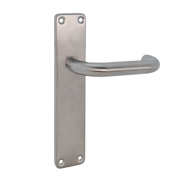 Puxador em aço inox modelo '603' com placa retangular para portas