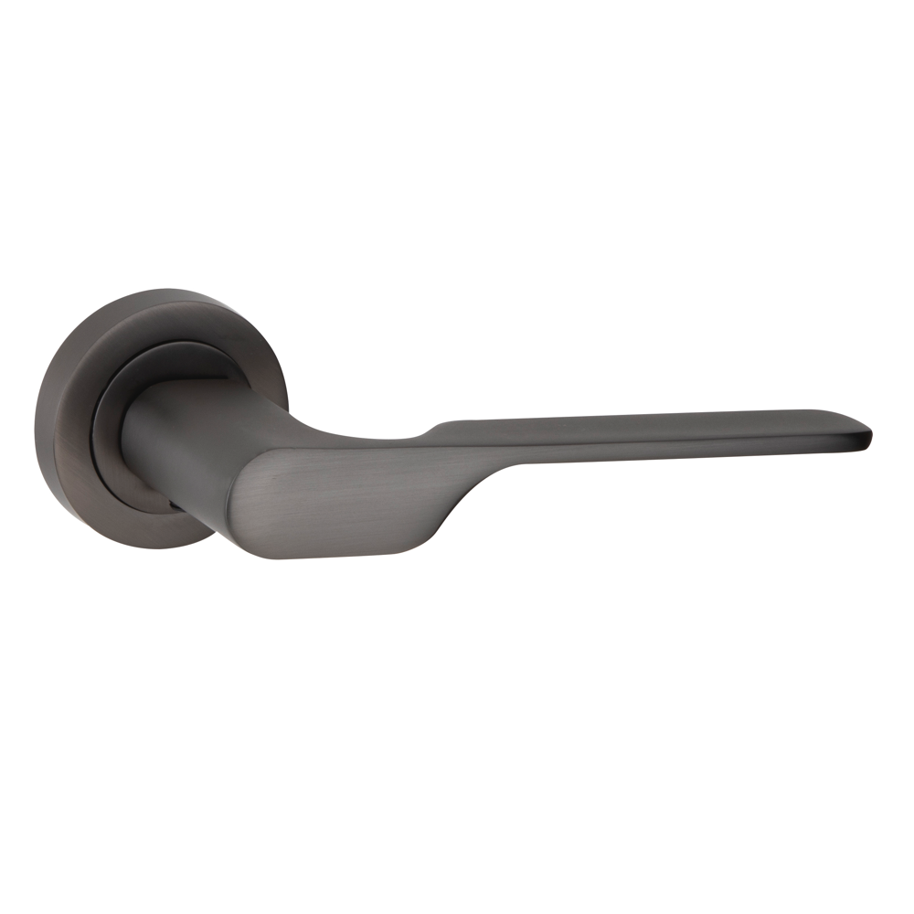 Puxador Zamak modelo 640 com roseta redonda acabamento grafite para portas