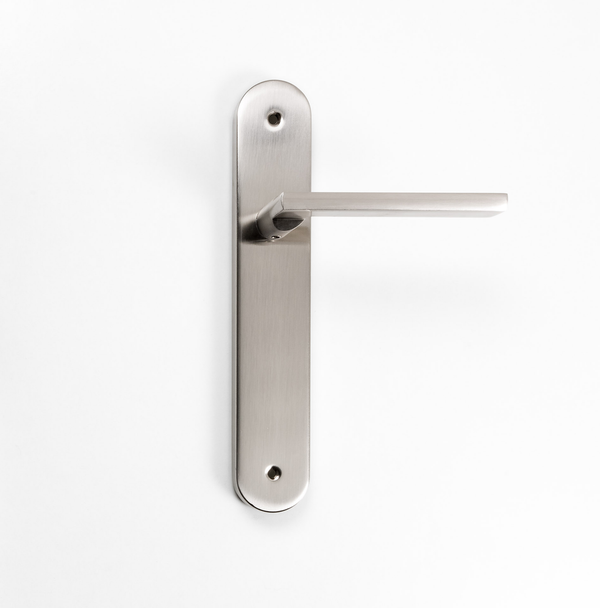 Maçanetas com placa para portas