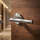 Puxador tubular de aço inox Morrigan para portas com Roseta Redonda 