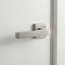 Alça modelo '1015' com roseta quadrada em aço inoxidável em forma de L 