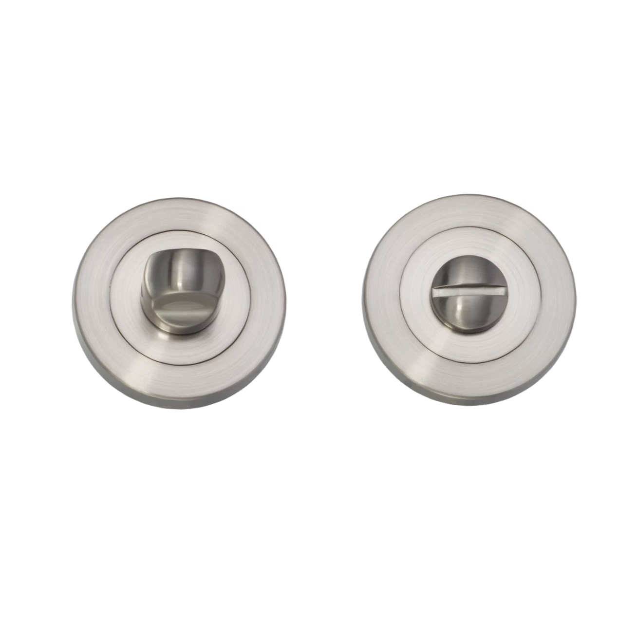 Pendente em Zamak com roseta redonda de 50mm em acabamento níquel acetinado 