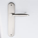 Puxador em Zamak com placa oval com acabamento em níquel combinado para portas modelo '630' 