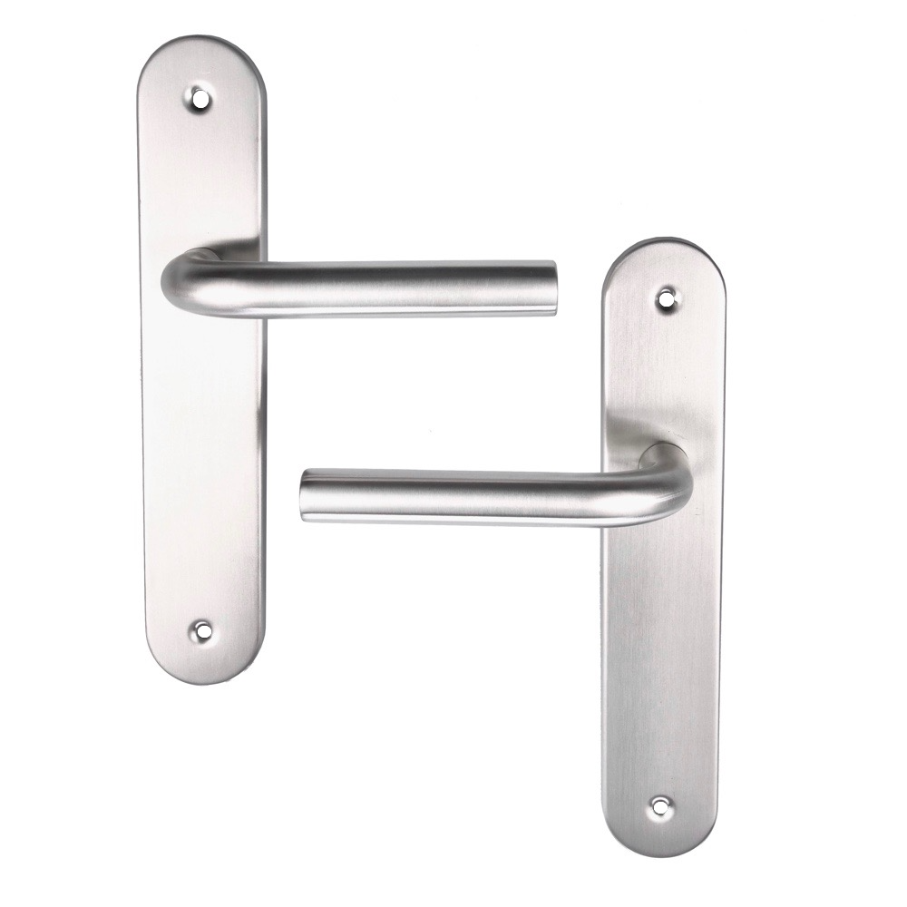 Puxador modelo '403' com placa oval em aço inox para portas 